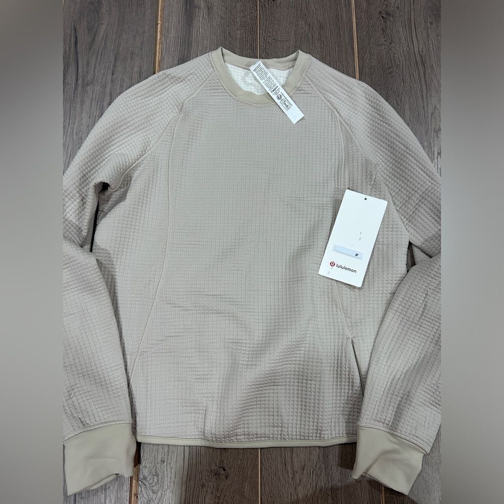 New Waffle-Knit Crewneck
Long Sleeve
